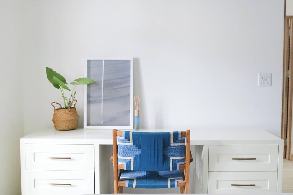 Convertible Suite work desk area