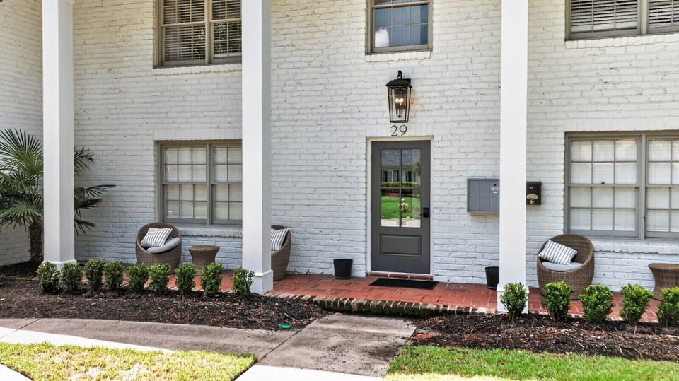 Front Porch | Seating Area | Brick Walkway