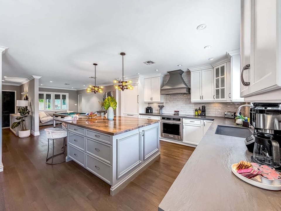 62 web or mls JOY043540