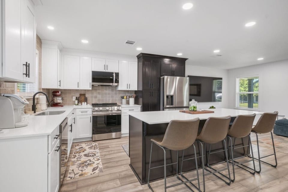 Fully Stocked Kitchen
