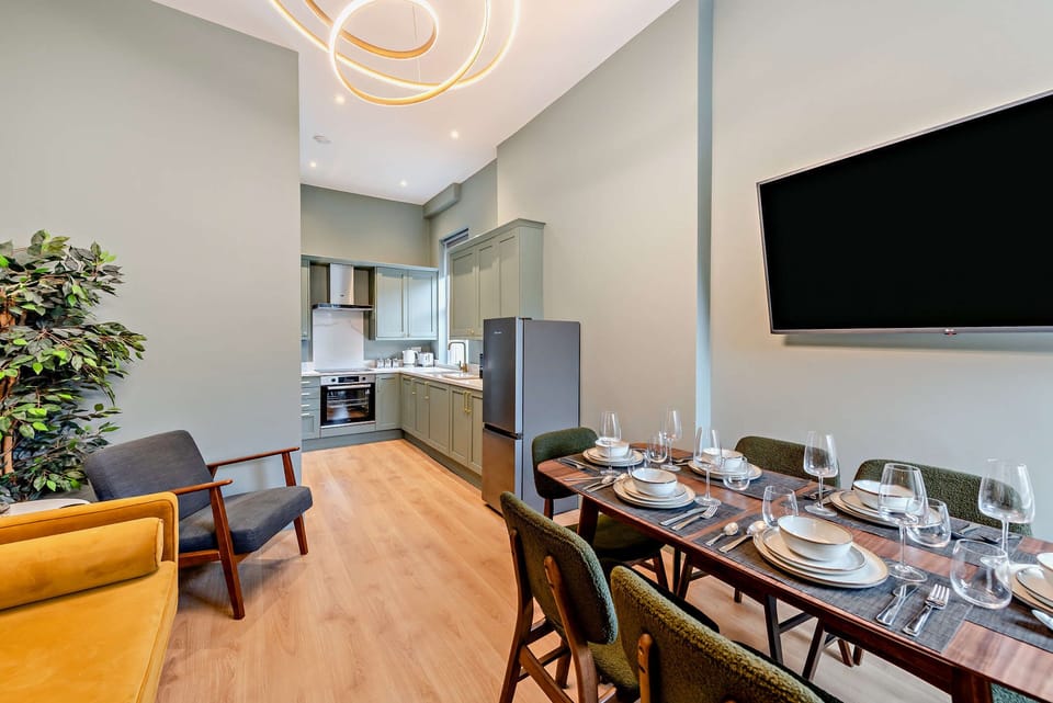 35 Catherine Flat B, Liverpool - Host & Stay