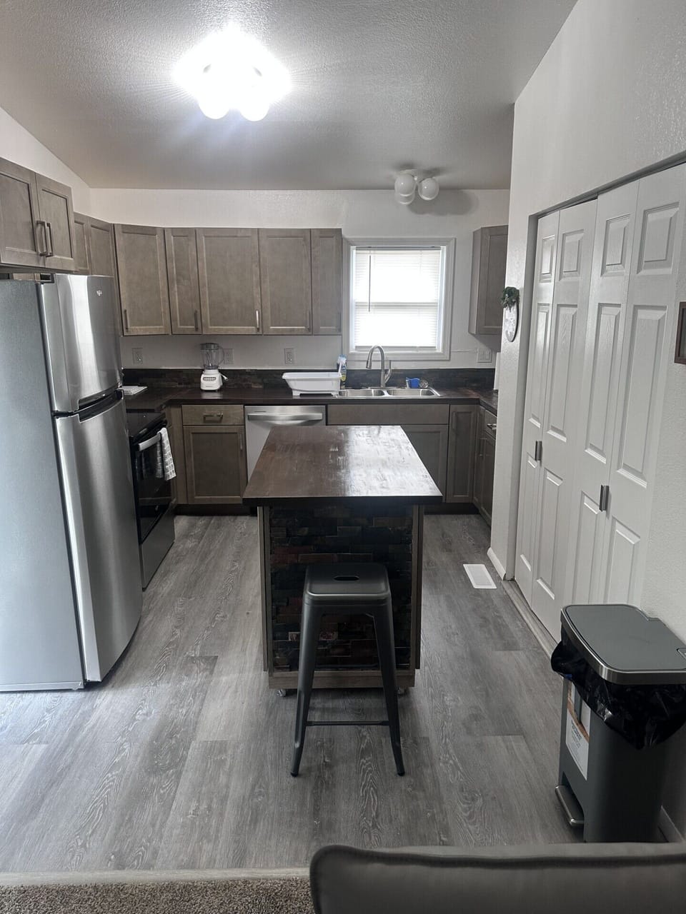 Full kitchen with island