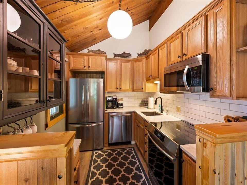 Kitchen area - great place to prepare a wonderful meal