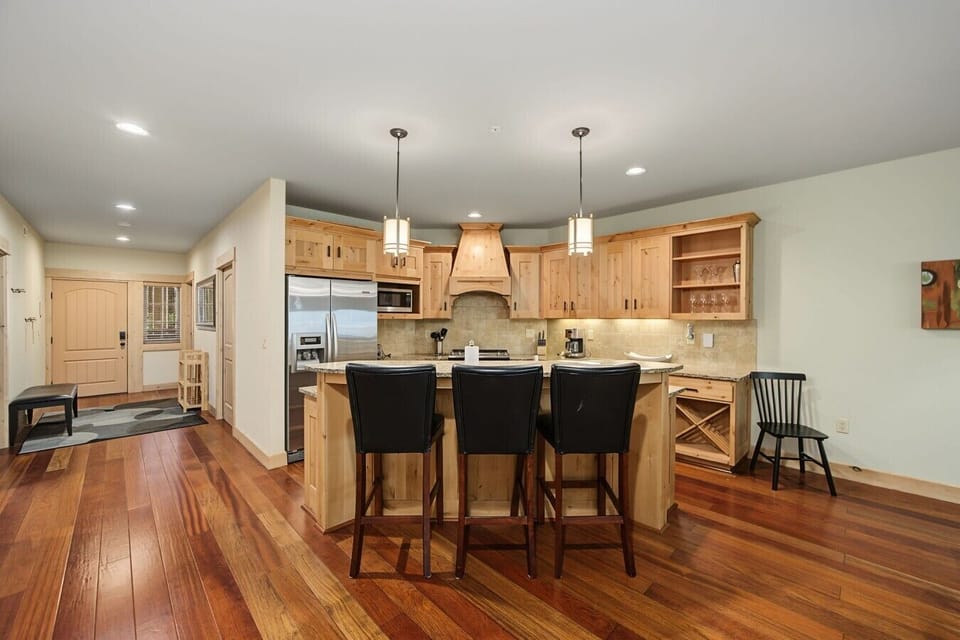 Kitchen and hallway
