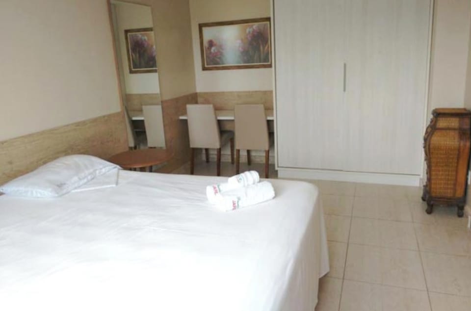 Bedroom. Interior and views may vary based on location and availability.