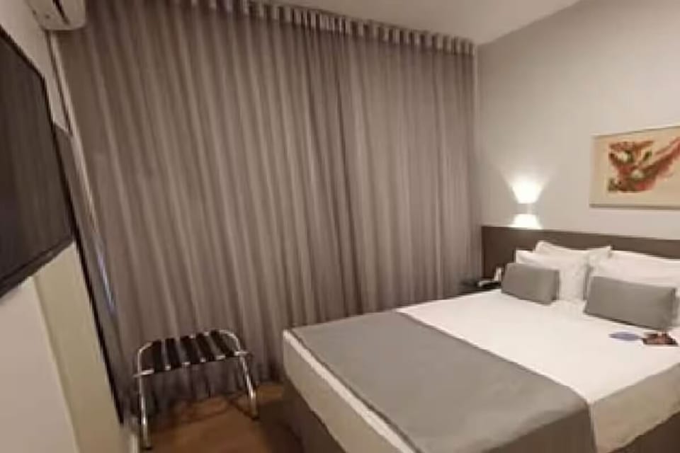 Bedroom. Interior and views may vary based on location and availability.