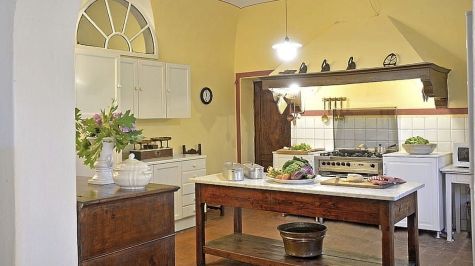 Furniture, Kitchen, Interior Design, Flooring, Countertop, Wood, Cabinetry, Kitchen Appliance, Drawer, Lighting