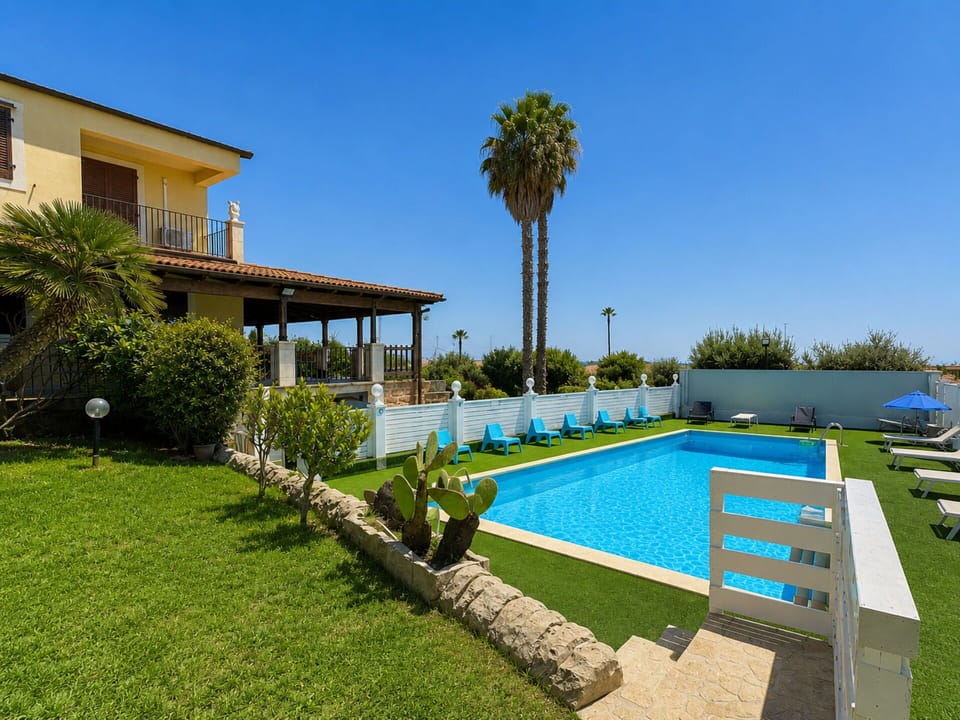 Autumn, Garden, Pool, Spring, Summer