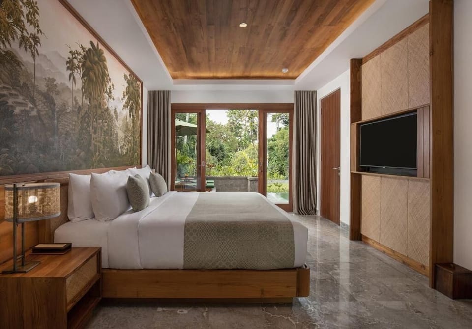 Bedroom. Interior and views may vary based on location and availability.