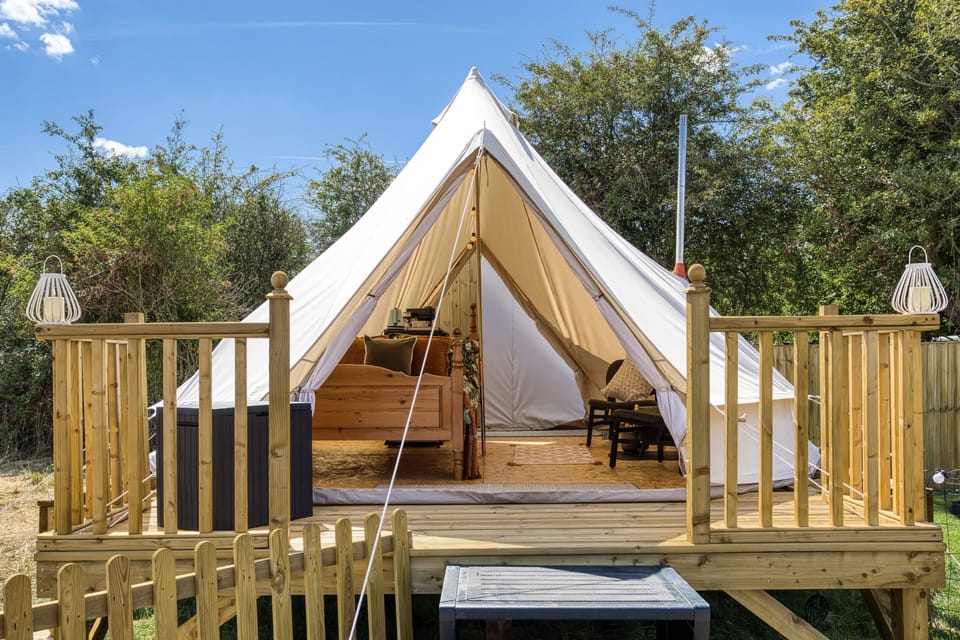 Conkers & Canvas, a far more civilised way to sleep under canvas