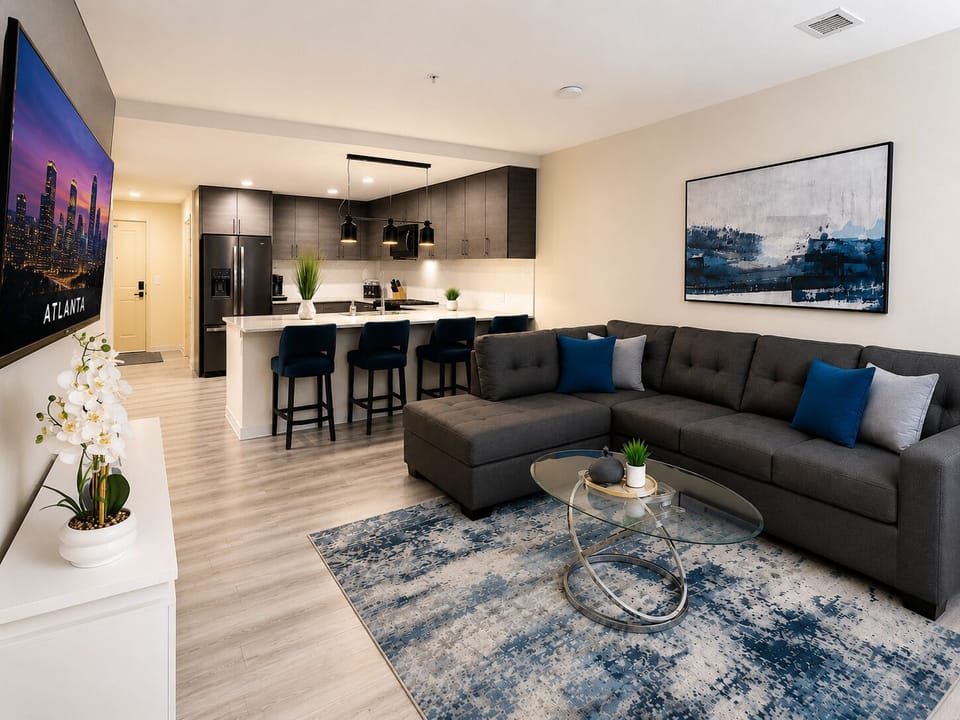 Livingroom/ Kitchen Combo