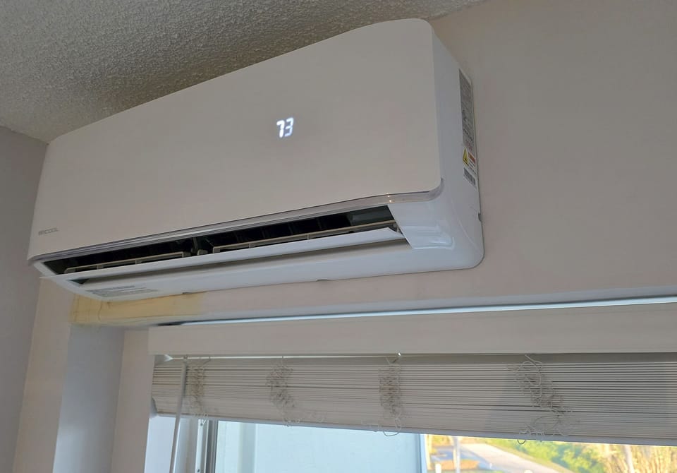 Brand new HVAC heat-pump with cold AC