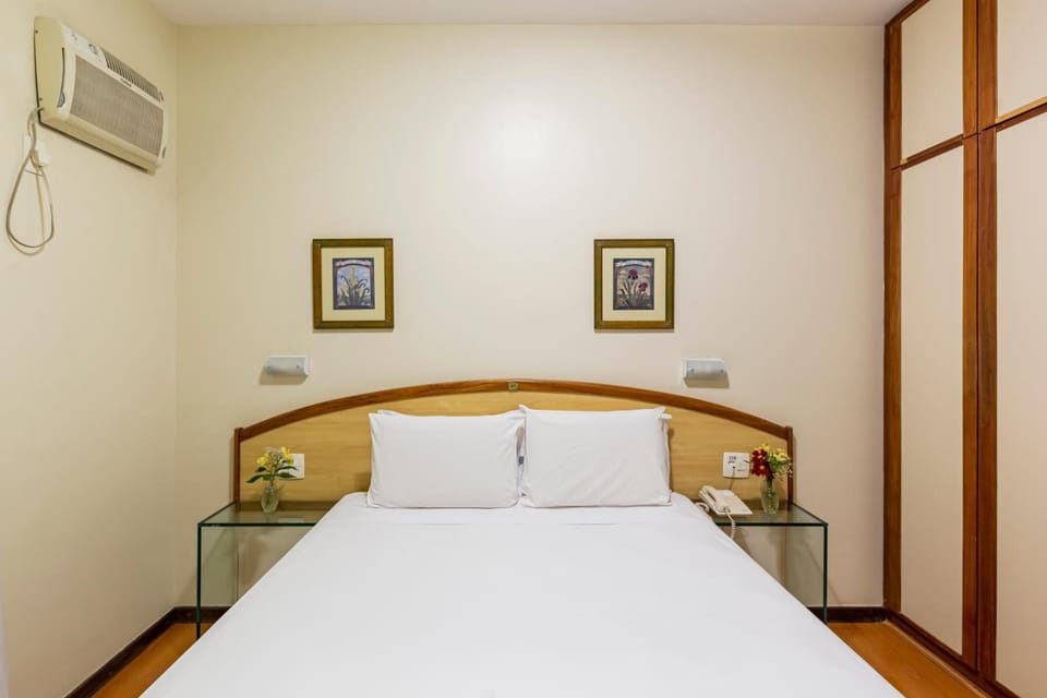 Bedroom. Interior and views may vary based on location and availability.