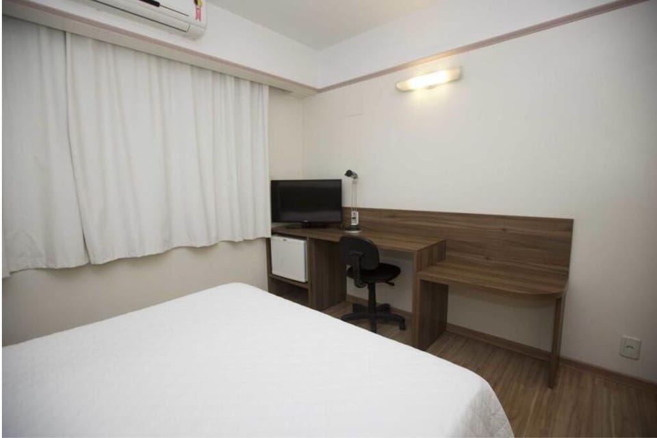 Bedroom. Interior and views may vary based on location and availability.