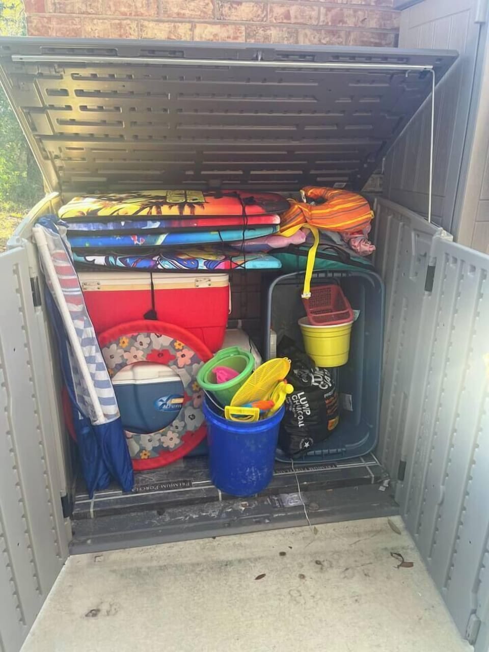 Outdoor bin has all the beach gear!!l
Coolers,  boogie boards, sand toys, umbrellas, frisbees!