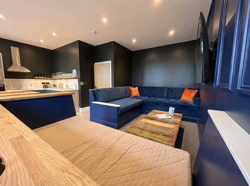 Living Area / Kitchen