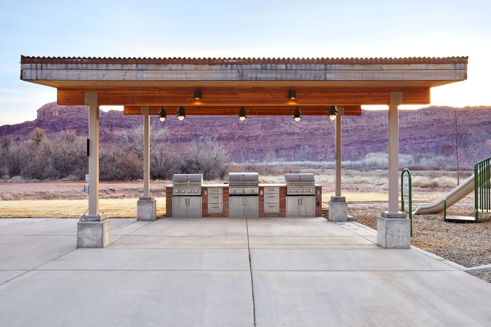 Grills Moab WbW AM 005