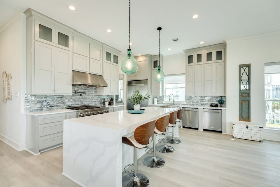 Seating for 4 at the large kitchen island