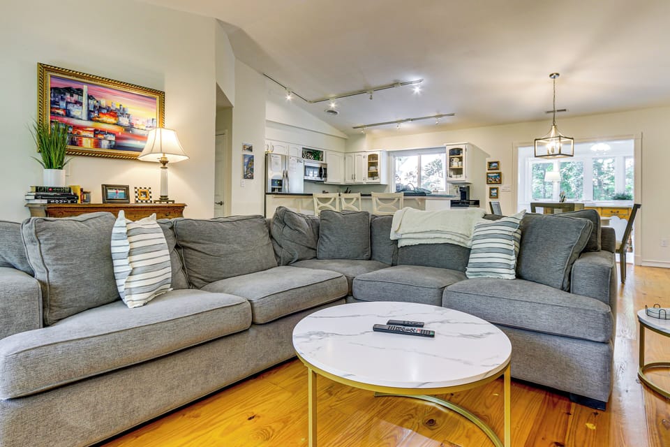 Living Room | Open Floor Plan