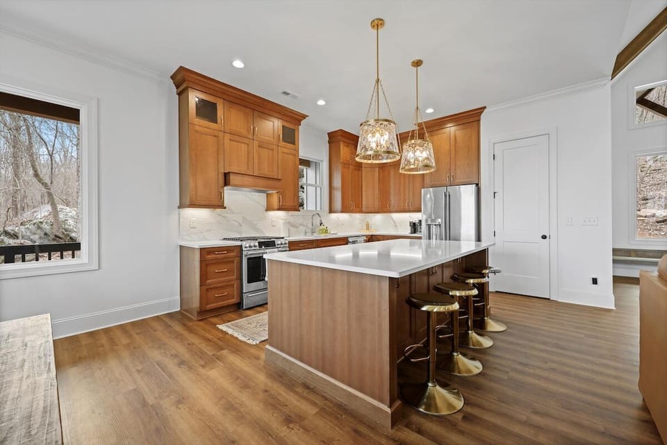 fully stocked kitchen
