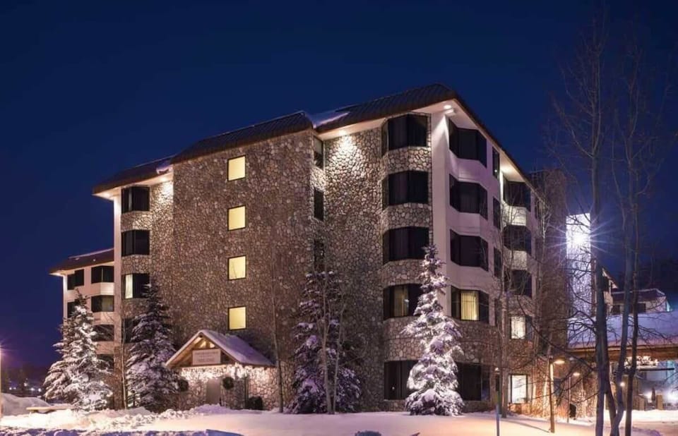 【Winter Night】The Grand Lodge after dark, snow on the peak behind
Listed with @BookTraverse