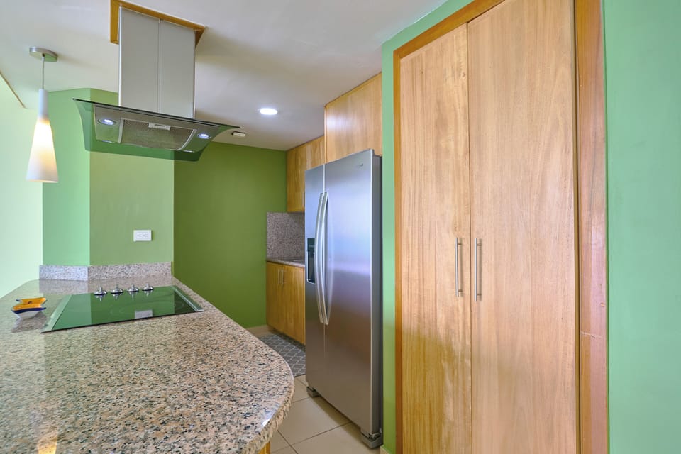 Fully Equipped Kitchen – Cook like you do at home, or not at all — the choice is yours.