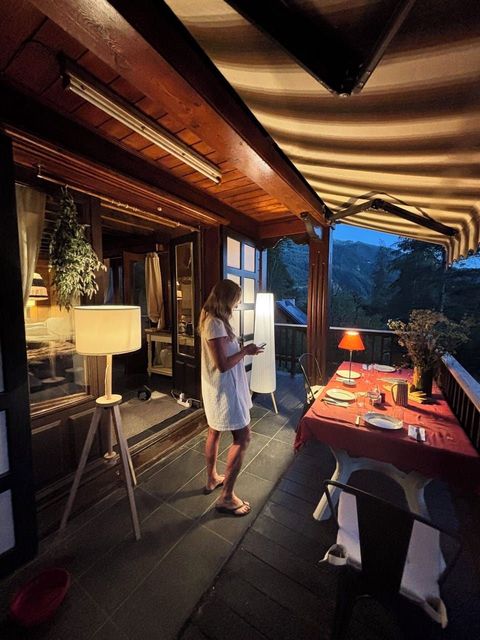 Outdoor dining