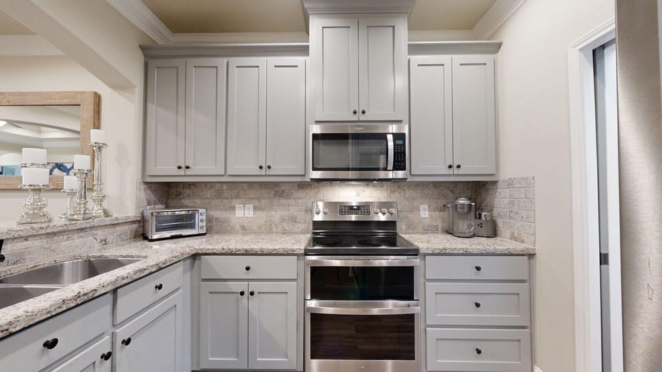 Fully Stocked Kitchen