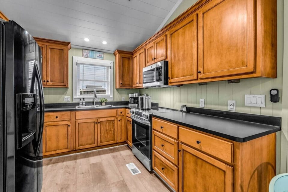 Cook like you`re at home in a fully stocked kitchen with quality appliances and plenty of space.