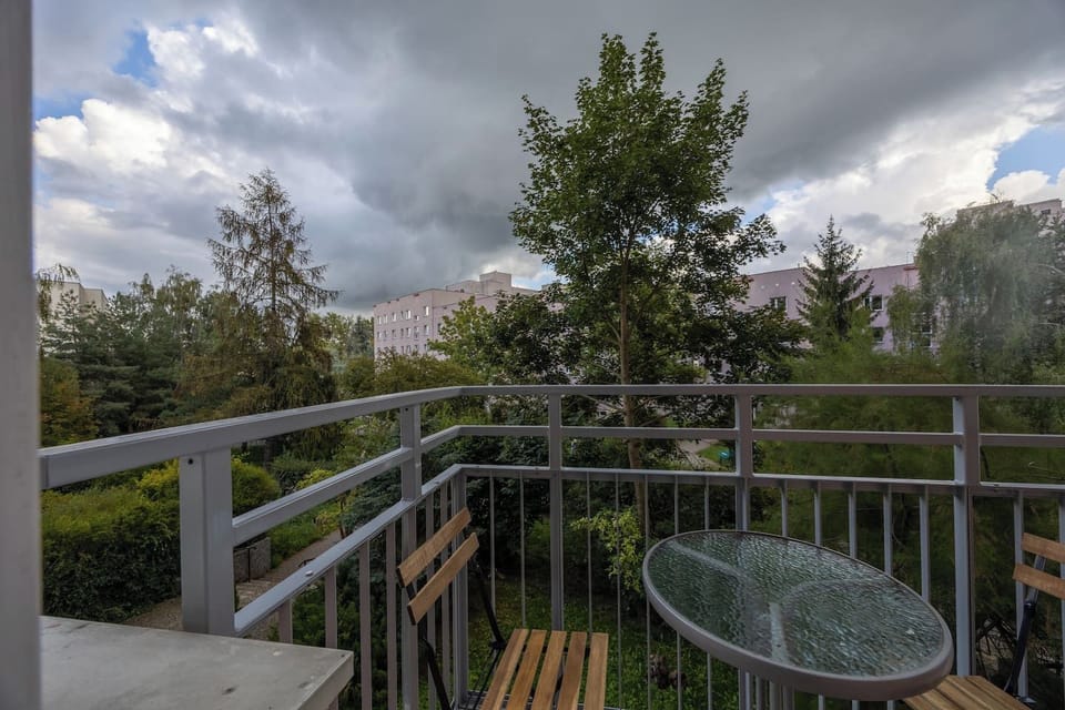 Spacious Warsaw Apartment in Ursynów for 6 People | Rentujemy
