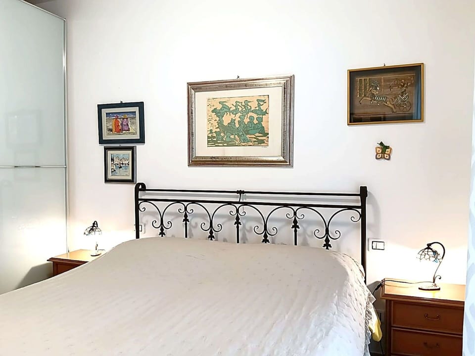Bed, Bedroom, Bedding, Bed Sheet, Furniture, Interior Design, Linens, Floor, Flooring, Bed Frame