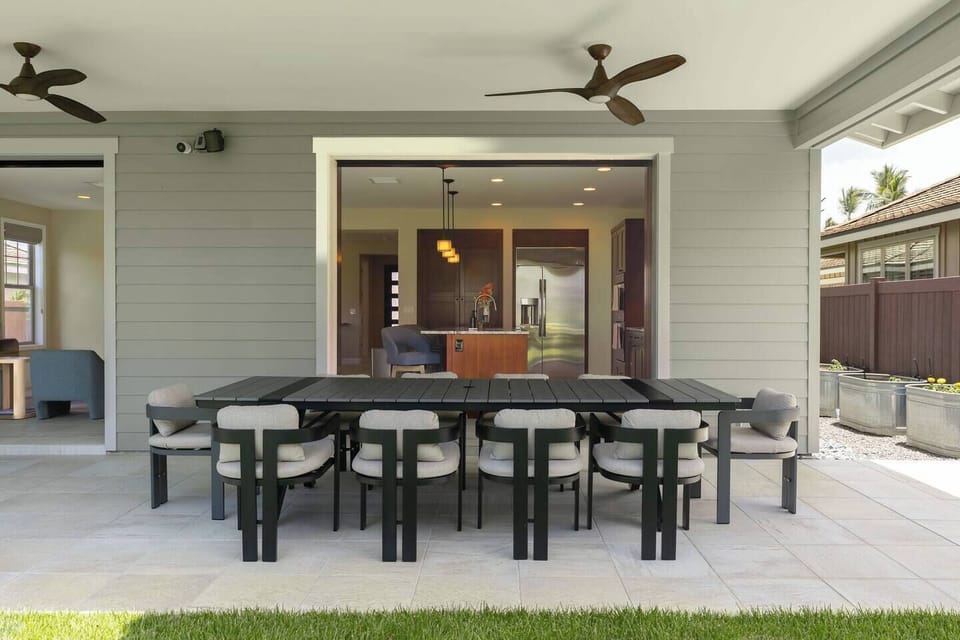 Covered outdoor dining overlooking the golf course