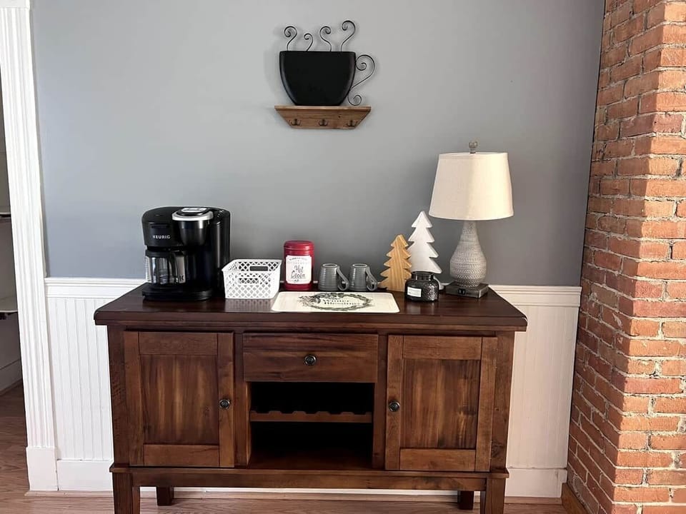 Coffee bar... loaded with hot chocolate, coffee, cappuccino and tea!