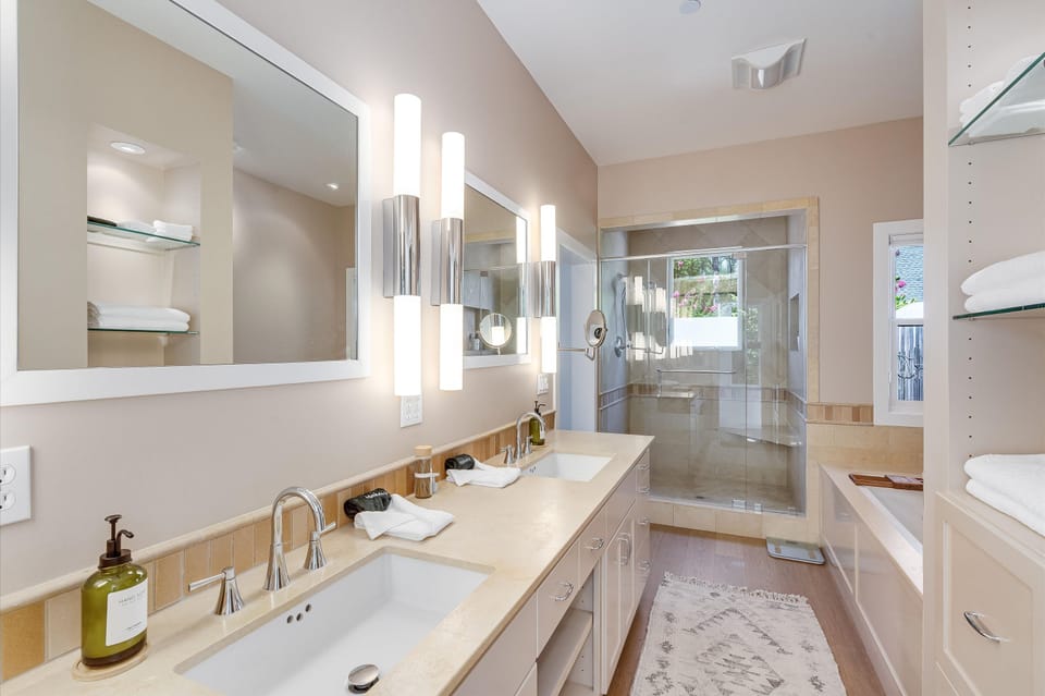 Main House master bathroom