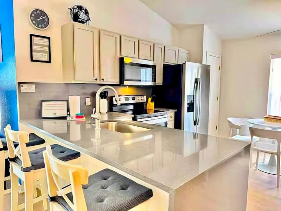 with breakfast bar