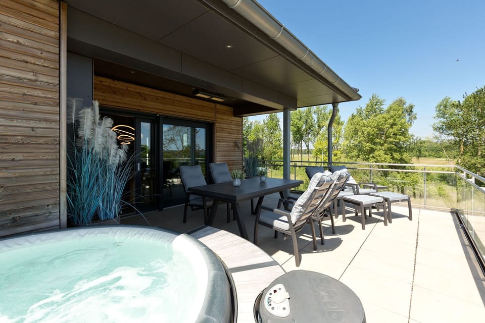 Penthouse with a View of Lake Müritz - Kells Apartments Apartment hotel in Waren