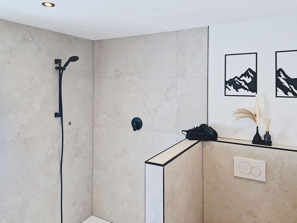 Wall, Plumbing Fixture, Flooring, Floor, Bathroom, Plumbing, Tile, Shower Head, Tap, Shower Panel