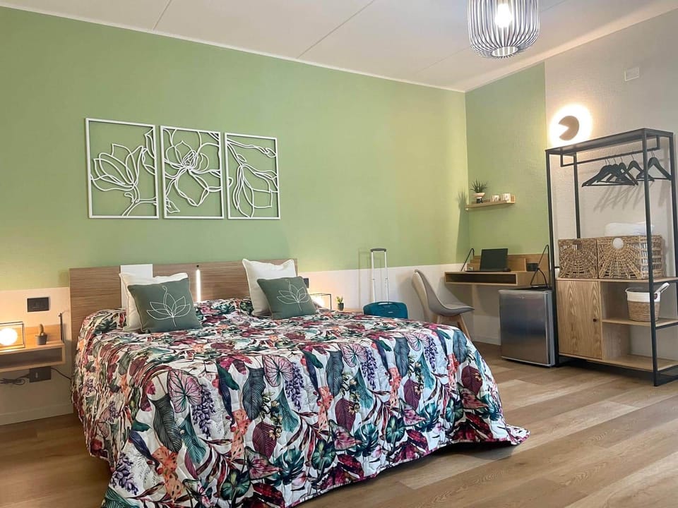 WhatsApp Image 2025-05-04 at 20.38