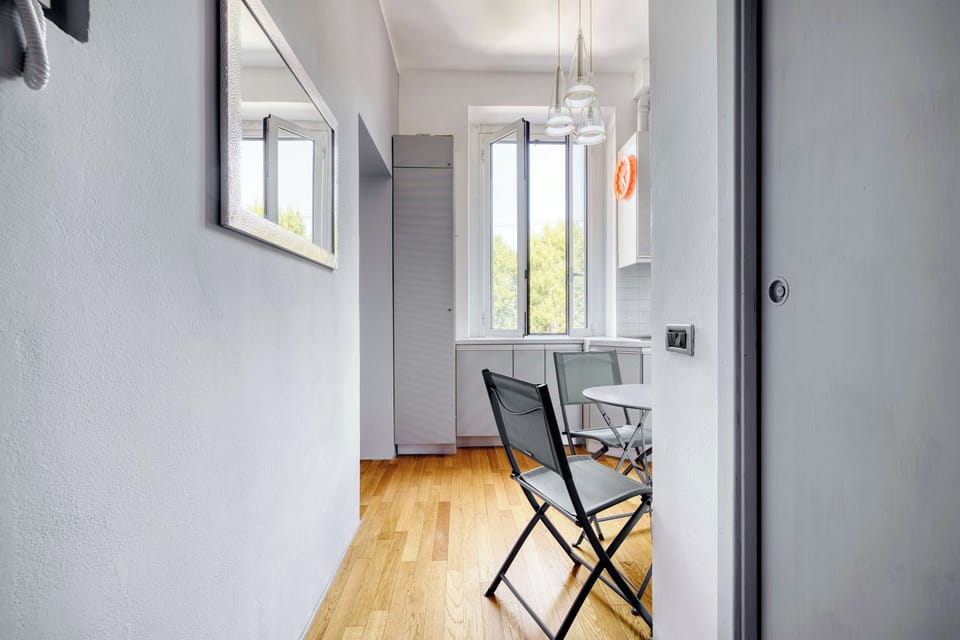 Entrance to the dining area.