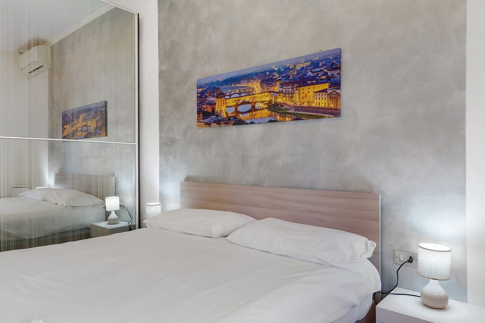 Casa Bonsai: comfort and convenience in Prato with private parking Apartment in Prato