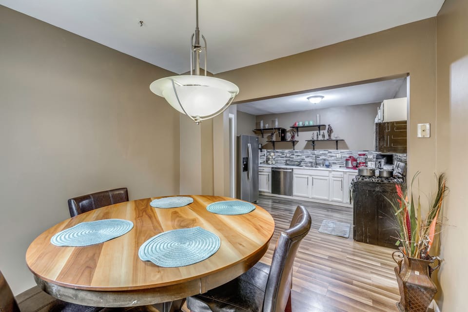Kitchen | Dining