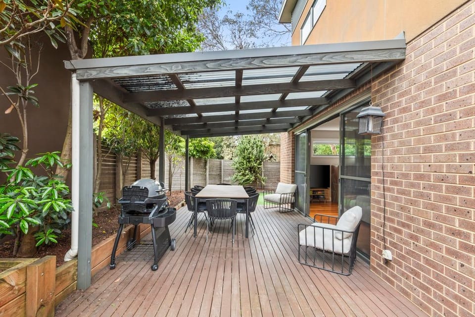 Enjoy the seabreeze in the evenings on the deck