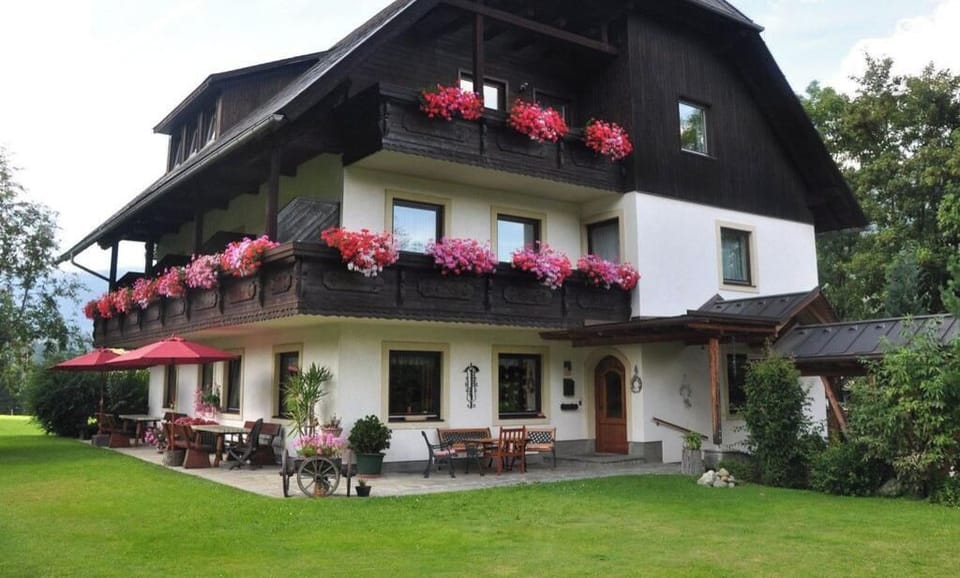 3 - Sunset Double Room with Breakfast - Kreischberg Guesthouse - Mayer Bed and Breakfast in Styria