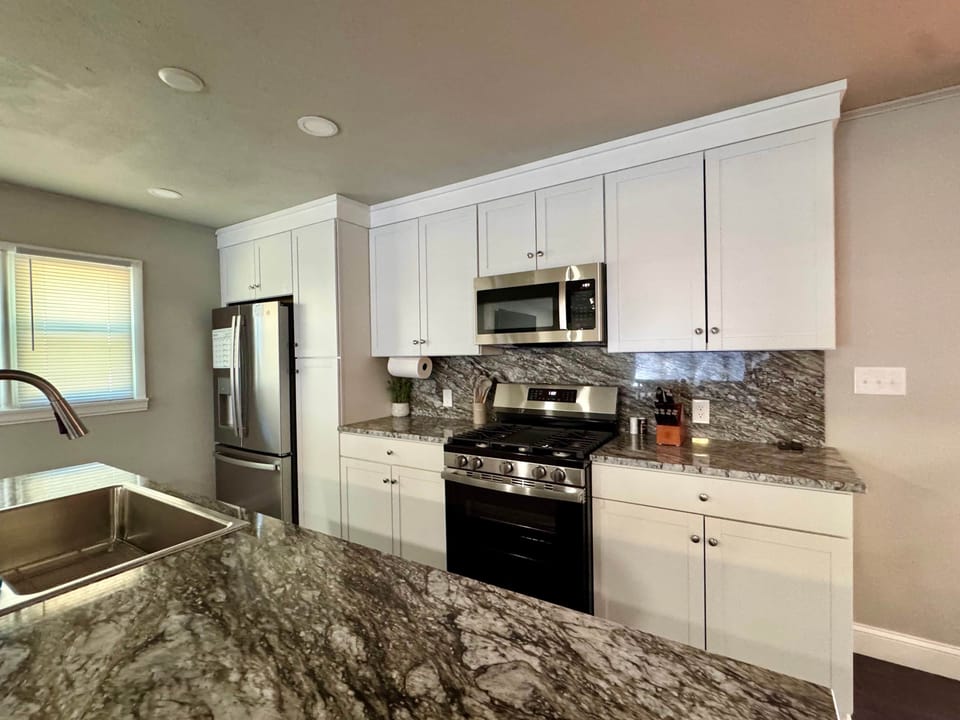 Fully Stocked Kitchen