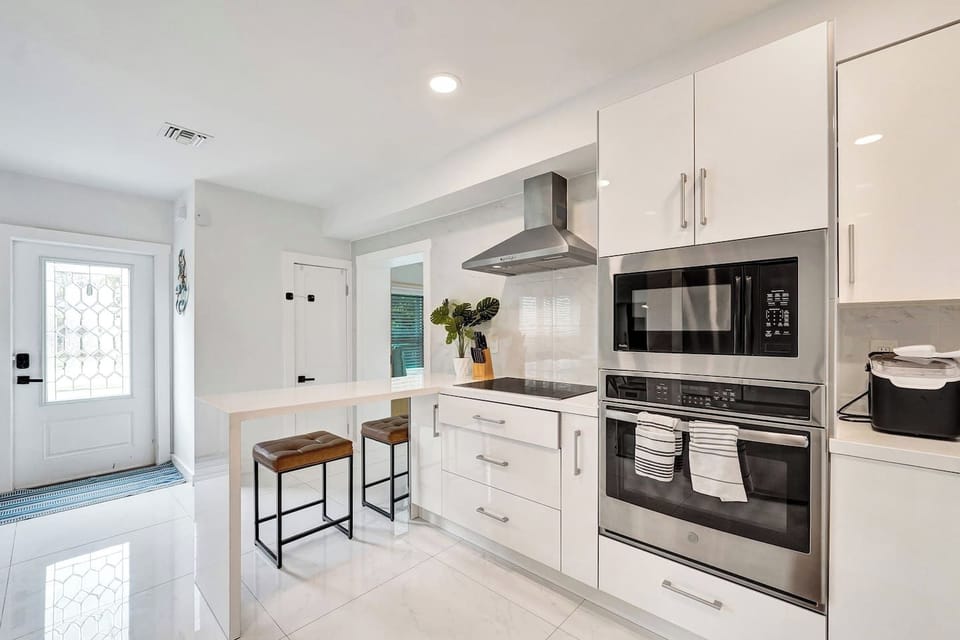 Fully Equipped Kitchen with Stainless Steel Appliances