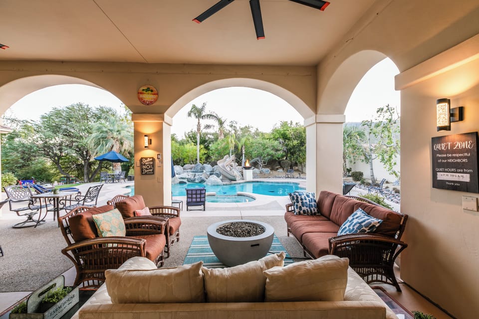 Desert Paradise: Waterslide, Pickleball, Basketball, Game Room, & Gym! House in Palm Desert