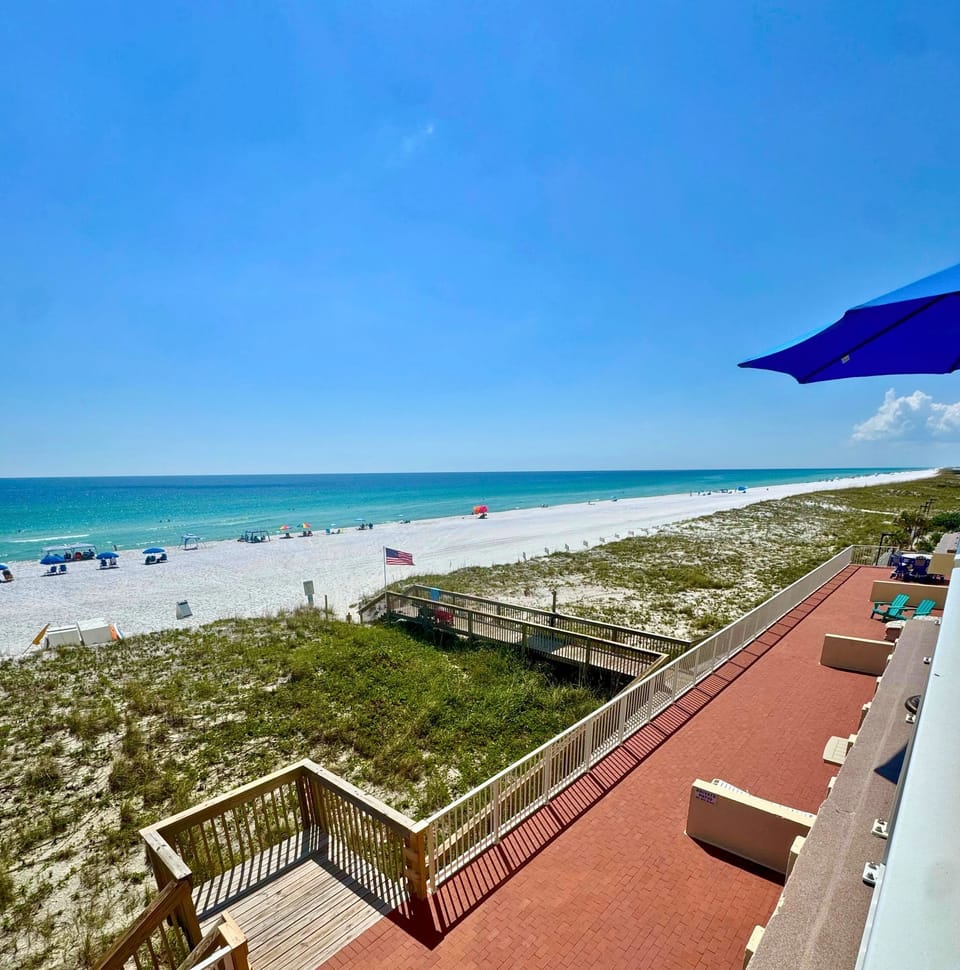 Boardwalk from Sans Souci Building to Beach