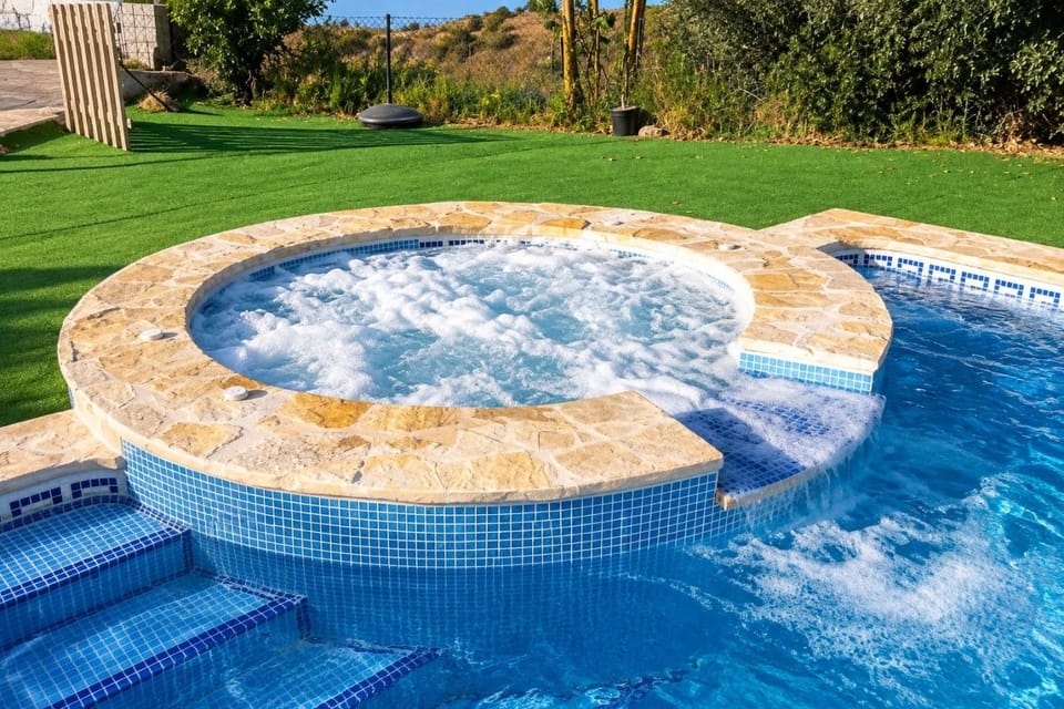 Jacuzzi outside