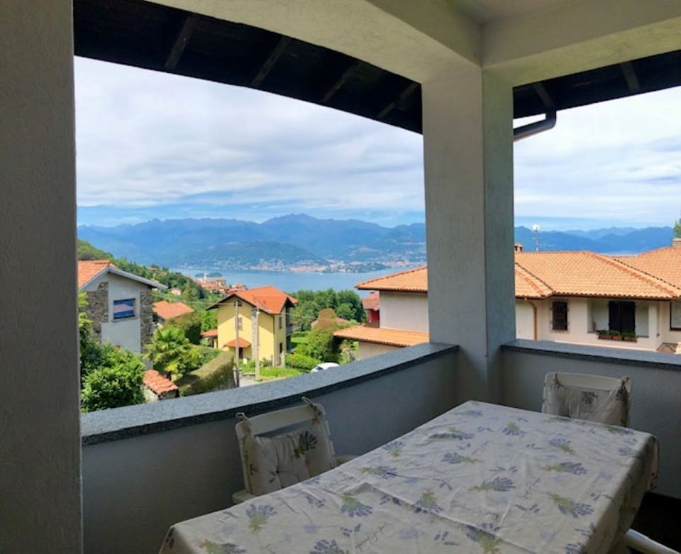 CASA PEDUM - Panoramic views of the lake and the mountains! Apartment in Stresa