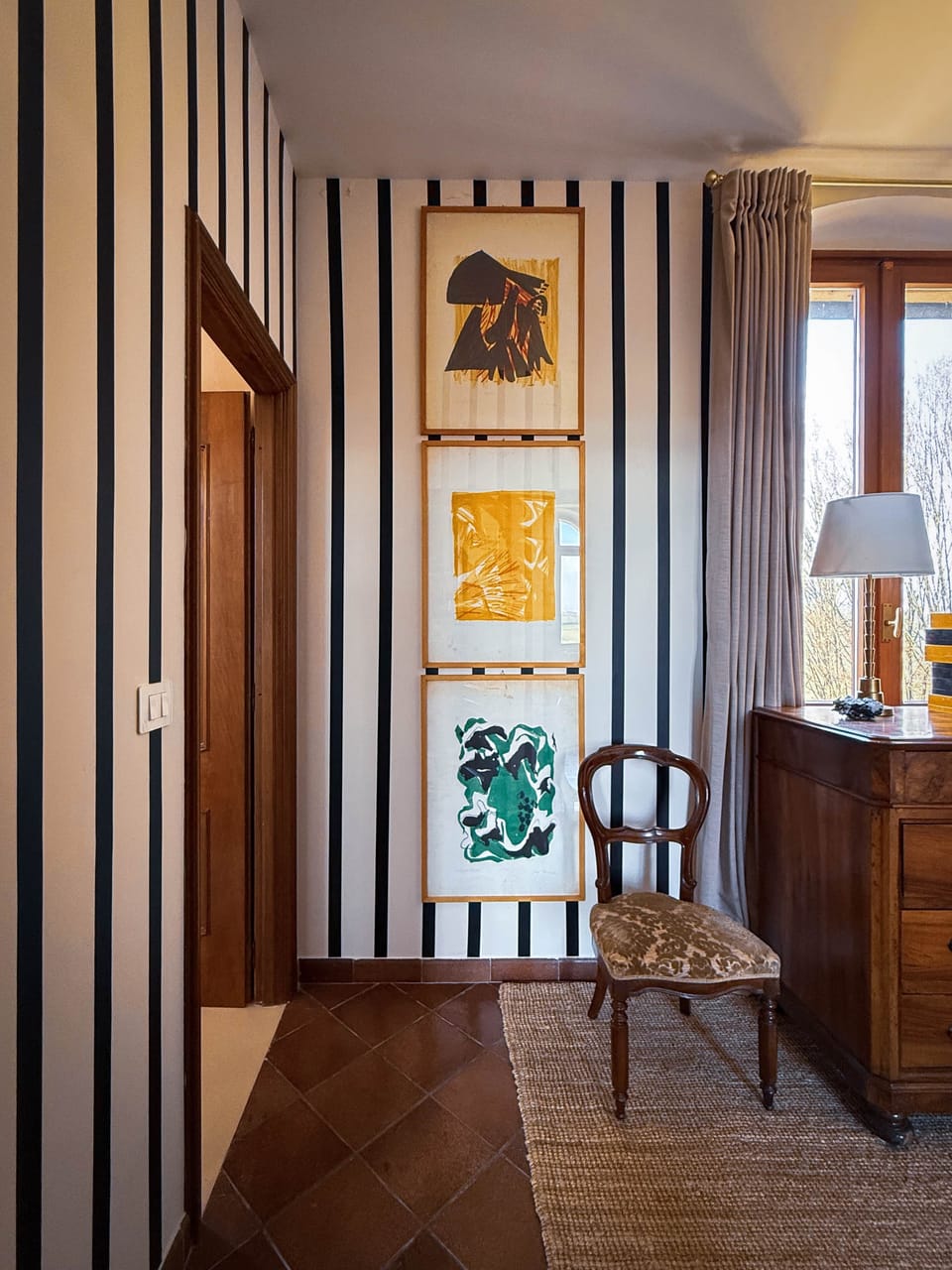SHARED FOYER_DORA AND REGINA_LA GIARDINA_Photo by Sarah Keenlyside